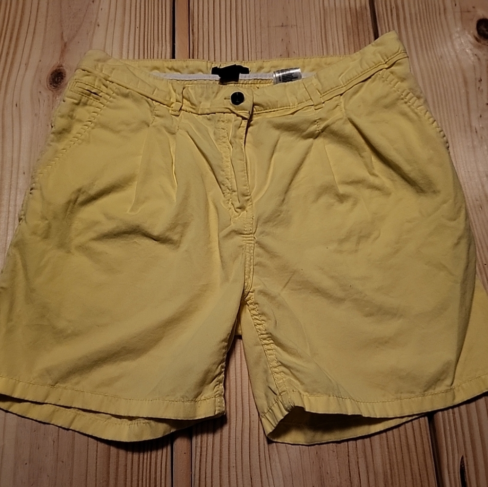 H&M Yellow Womens Shorts Summer Spring Bold Casual Beach Size 8